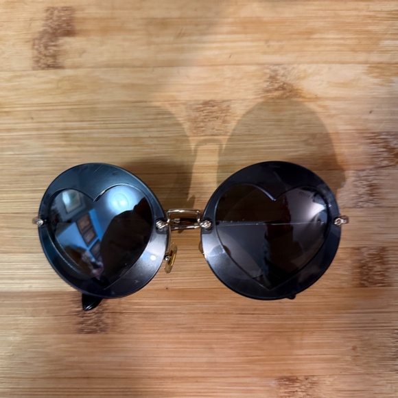MIU MIU 62mm Layered Heart Round Sunglasses In Grey Mirror - NWOT - Picture 3 of 16